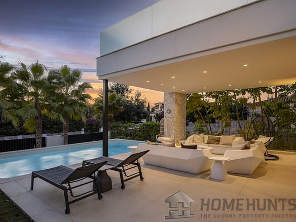 6 Bedroom Villa/House in San Pedro De Alcántara 2