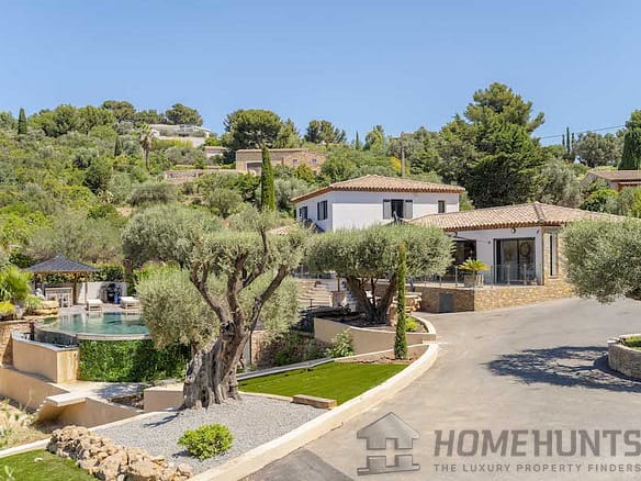 4 Bedroom Villa/House in Ollioules 16