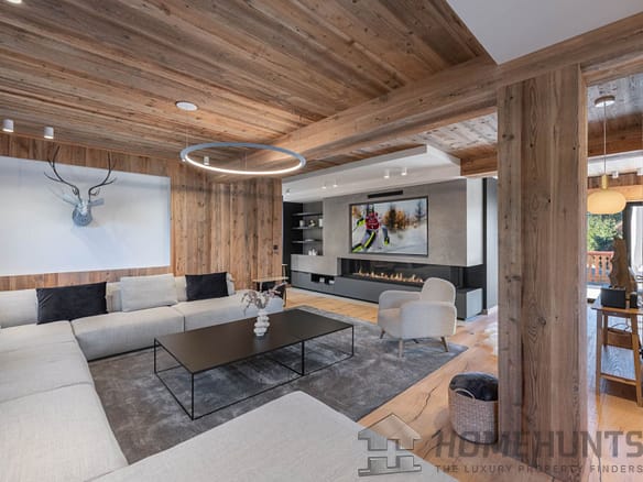 6 Bedroom Chalet in Megeve 26