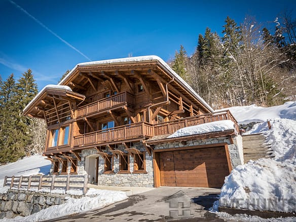 5 Bedroom Chalet in Morzine 4