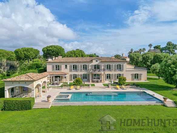 7 Bedroom Villa/House in Cap D Antibes 3
