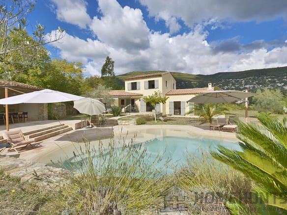4 Bedroom Villa/House in Valbonne 3