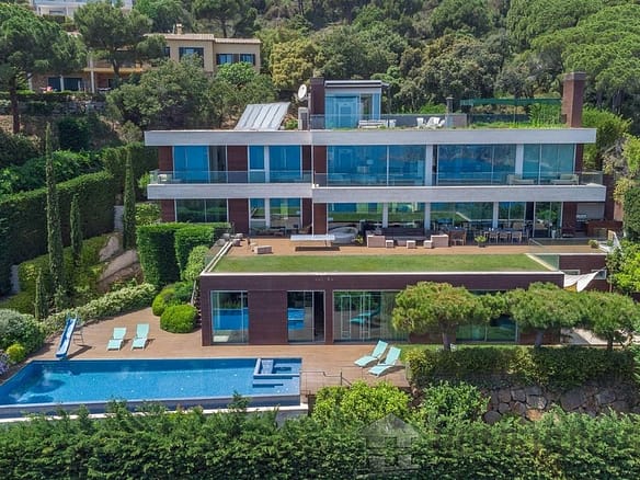 6 Bedroom Villa/House in Sant Feliu De Guixols 26