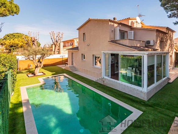 3 Bedroom Villa/House in Calella De Palafrugell 3