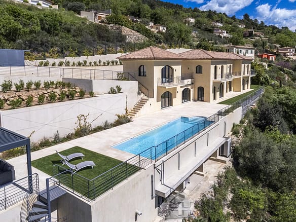 10 Bedroom Villa/House in Cabris 16