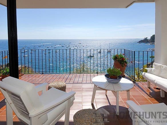 6 Bedroom Villa/House in Calella De Palafrugell 5