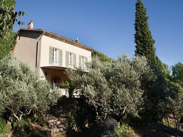 6 Bedroom Villa/House in Lorgues 24