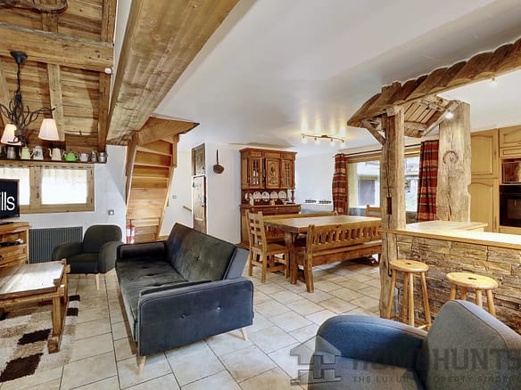 3 Bedroom Chalet in Meribel 3