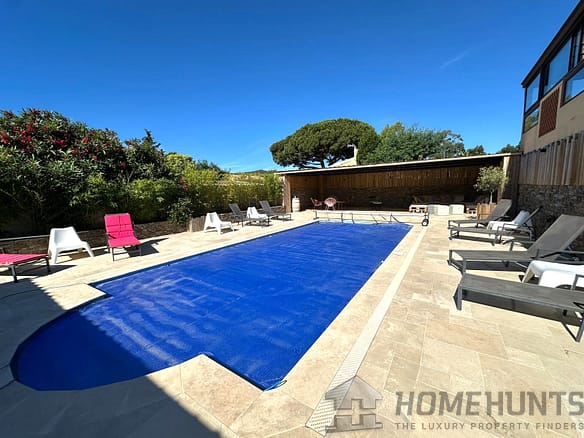 6 Bedroom Villa/House in Bormes Les Mimosas 7