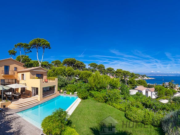 6 Bedroom Villa/House in Cap D Antibes 3