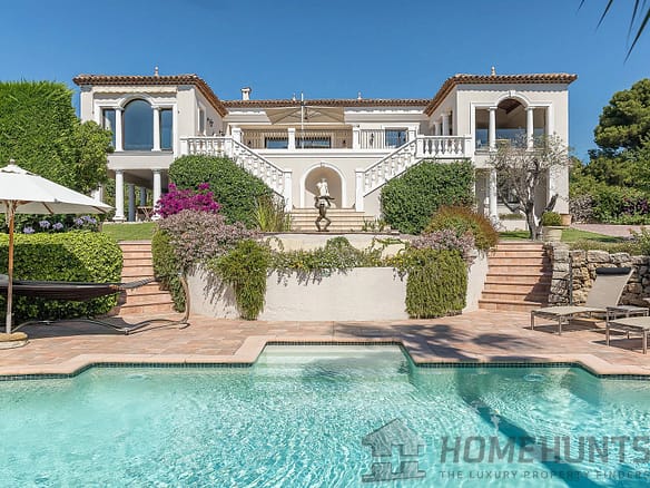 7 Bedroom Villa/House in Cannes 16