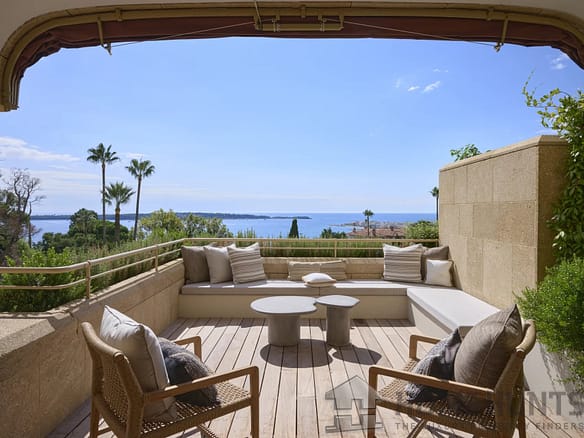 4 Bedroom Apartment in Cannes 50