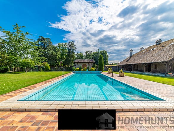 5 Bedroom Castle/Estates in Thonon Les Bains 24