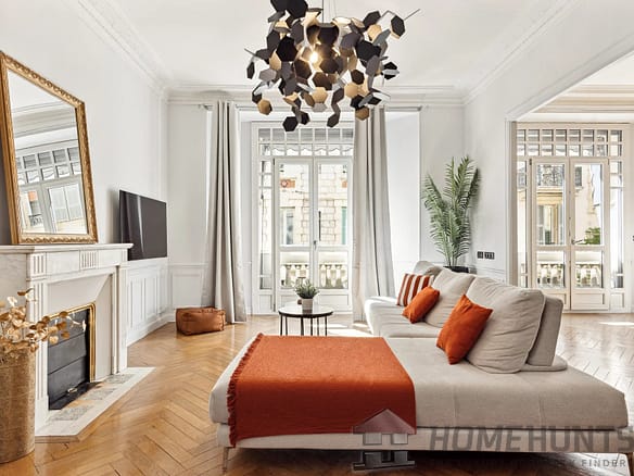 4 Bedroom Apartment in Nice 3