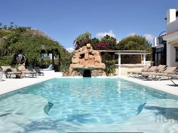 5 of the Most Ultra Luxurious Properties in Ibiza 4