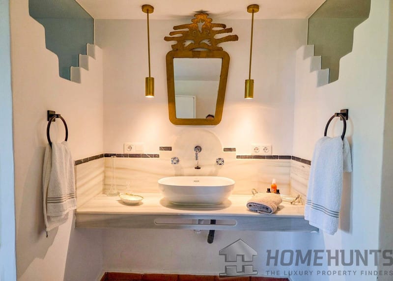 property_HH-15955263-20