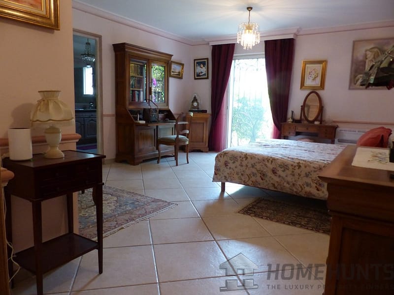 property_HH-15906433-12