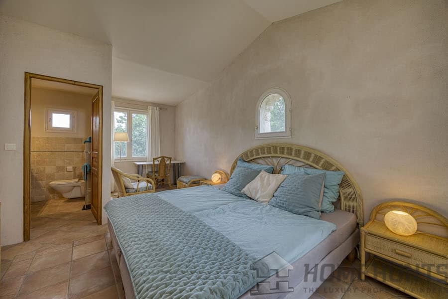 property_HH-15866280-28