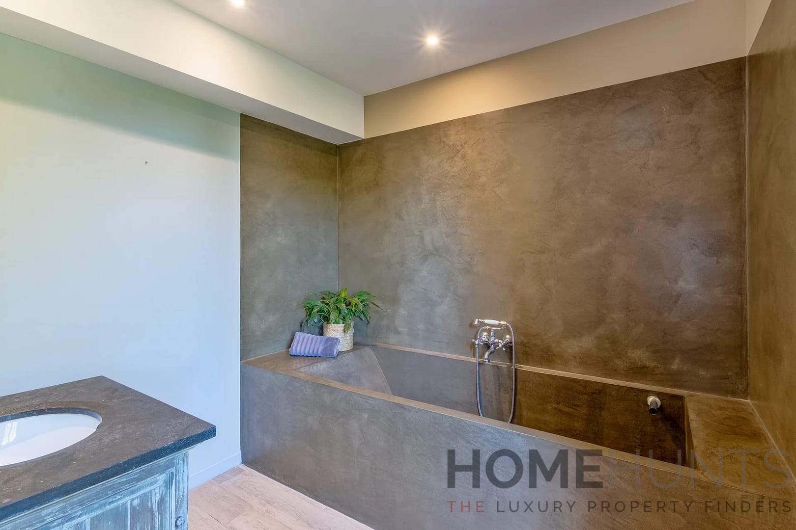 property_HH-16172507-12