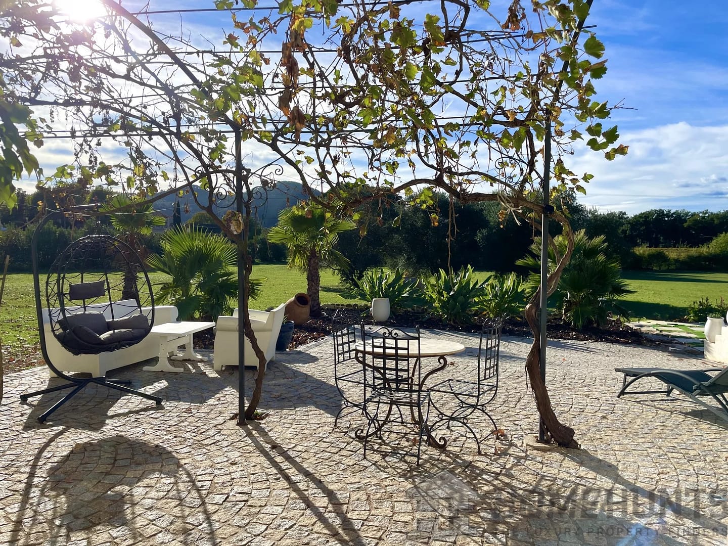 property_HH-15976286-11