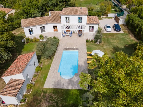 4 Bedroom Villa/House in Aix En Provence 7