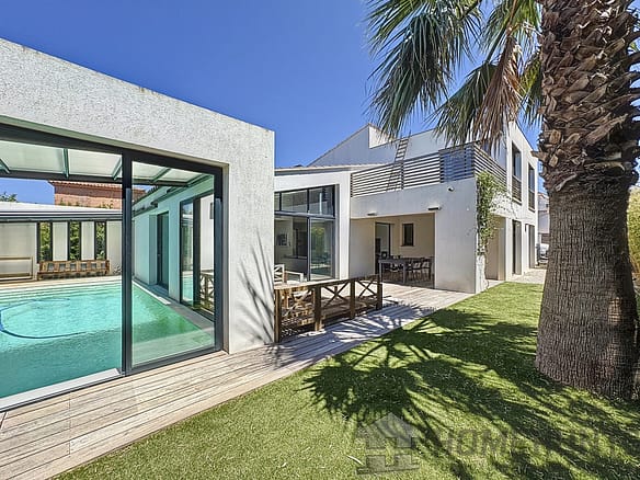 4 Bedroom Villa/House in Six Fours Les Plages 9