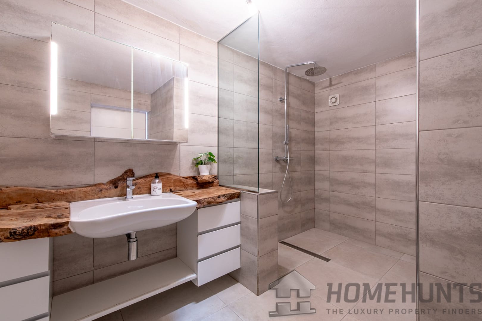 property_HH-15428037-12