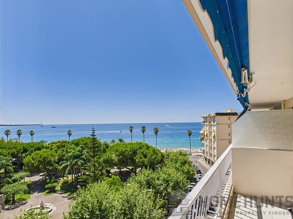 Apartment For Sale in Cannes 3