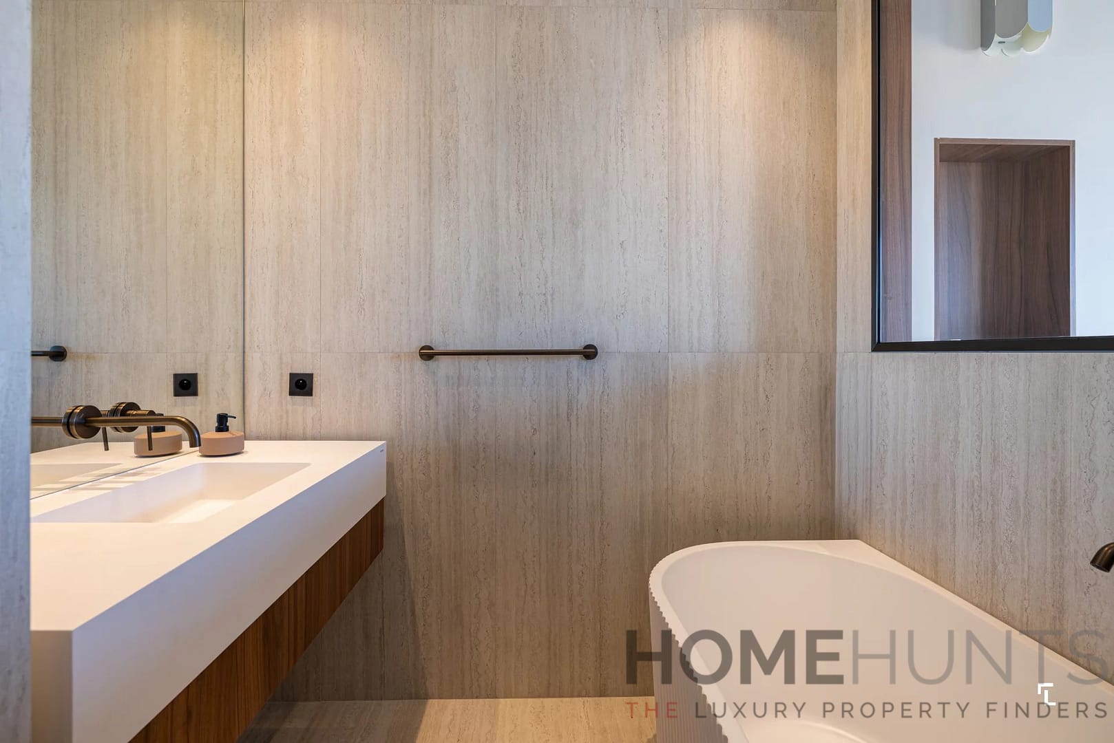 property_HH-16157384-15