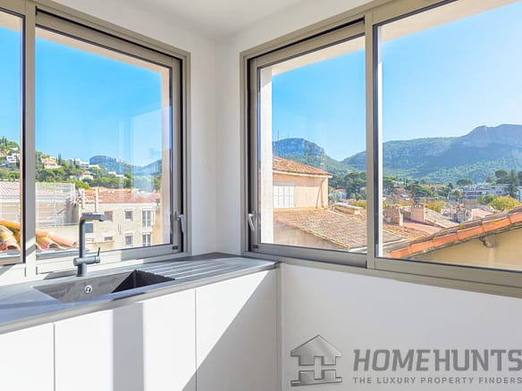 5 Bedroom Villa/House in Cassis 3