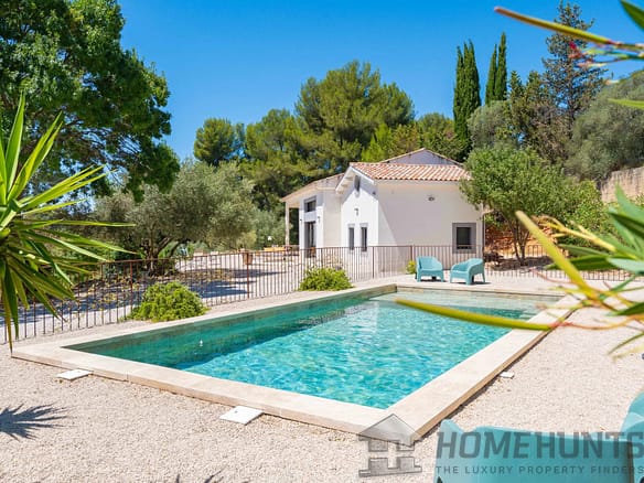 5 Bedroom Villa/House in Aubagne 10
