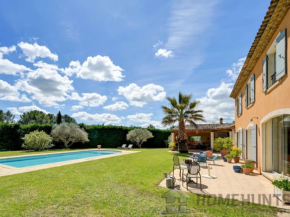 4 Bedroom Villa/House in Aix En Provence 5