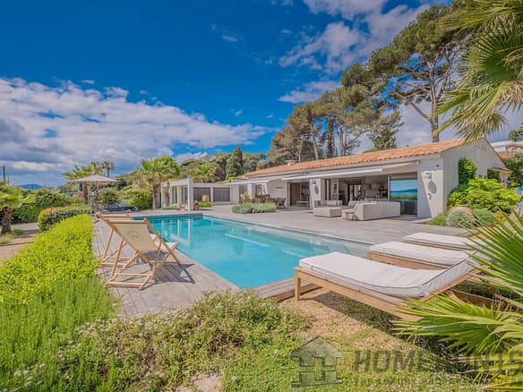 4 Bedroom Villa/House in Ste Maxime 2