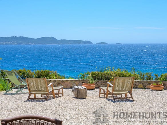 6 Bedroom Villa/House in Carqueiranne 32