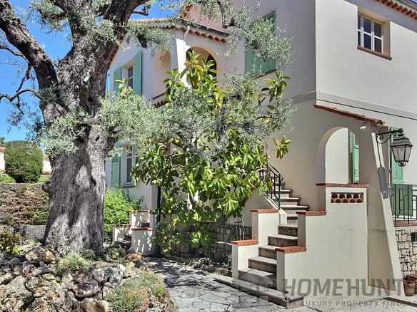 4 Bedroom Villa/House in Antibes 22