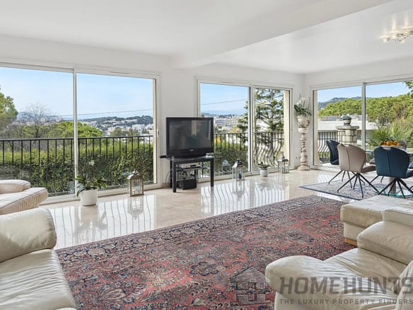 6 Bedroom Villa/House in Cannes 4