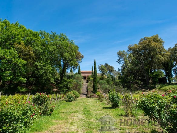 6 Bedroom Villa/House in La Garde Freinet 26