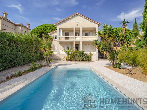 Villa/House For Sale in Sanary Sur Mer 4