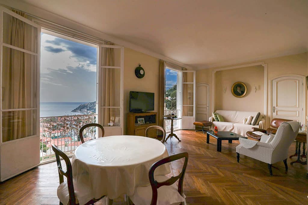 Property Buyer’s Guide to Villefranche-sur-Mer 3 villefranche-sur-mer-apartment