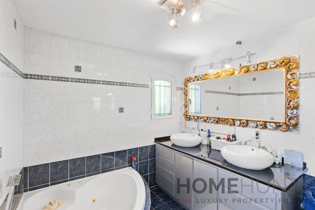 property_HH-15800327-17