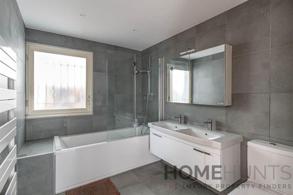 property_HH-15979130-14