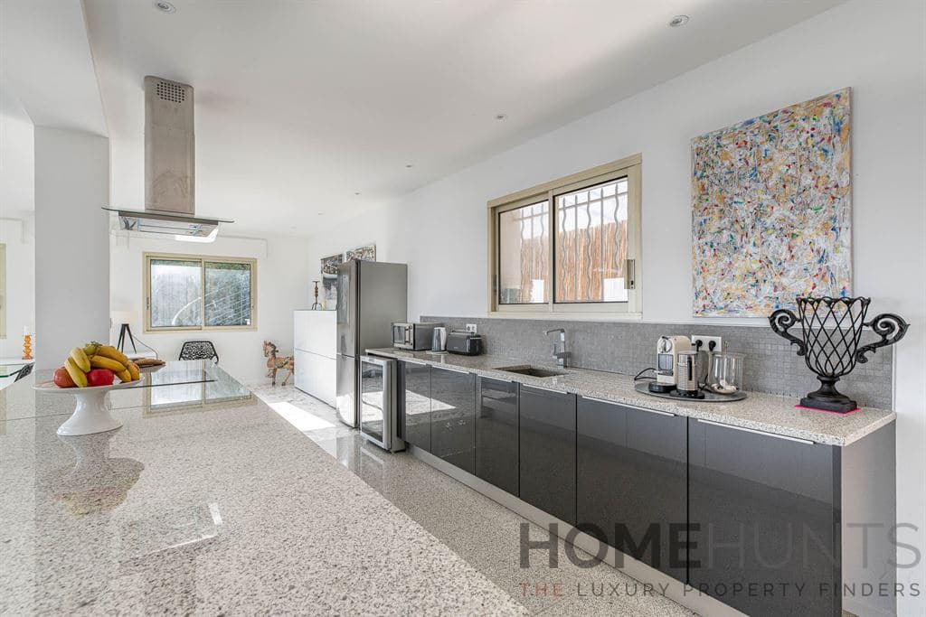 property_HH-15979130-6