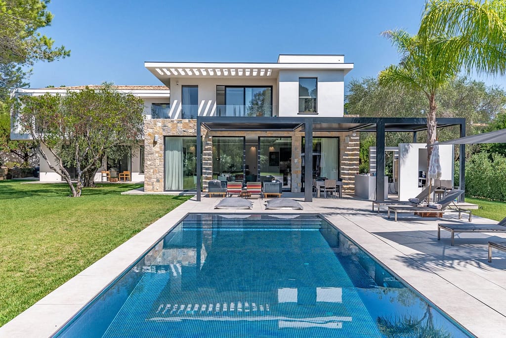 Best places to buy a second home on the French Riviera 7 Luxury property in mougins