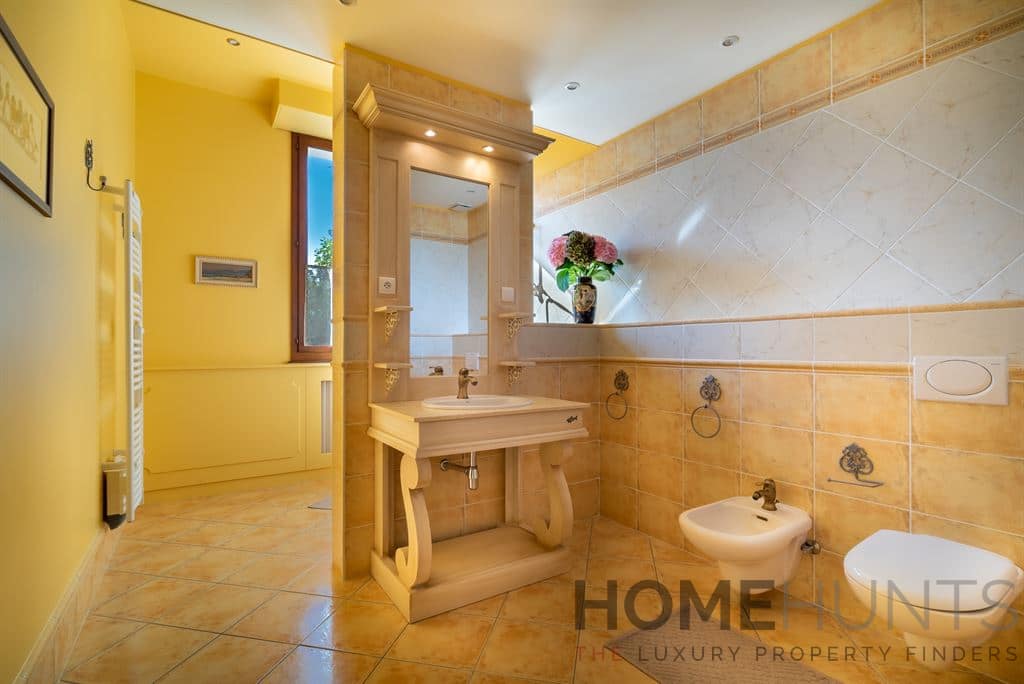 property_HH-15986756-19