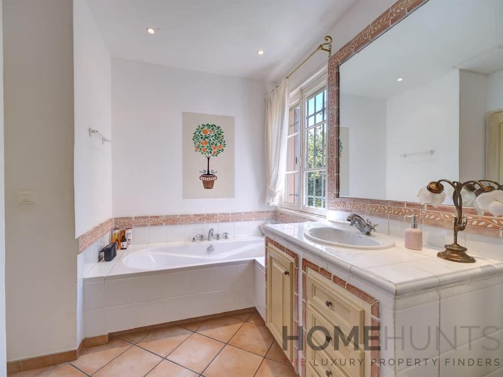 property_HH-15826068-11