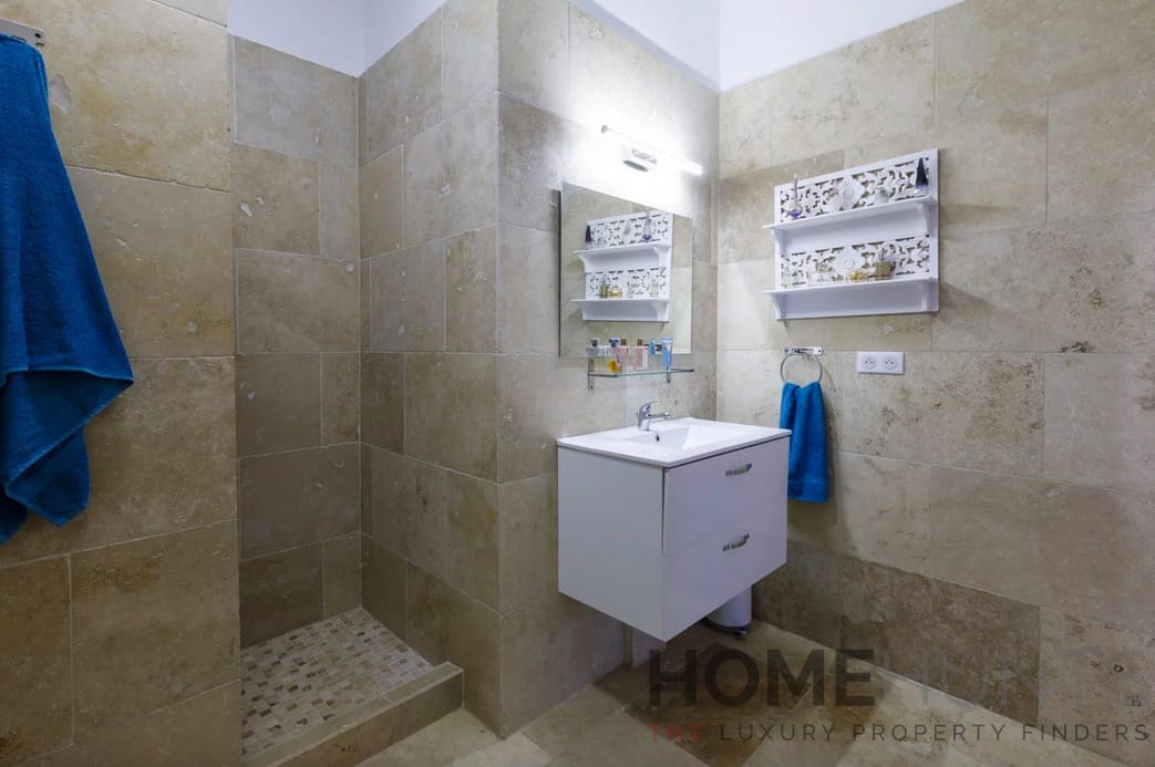 property_HH-15542301-11