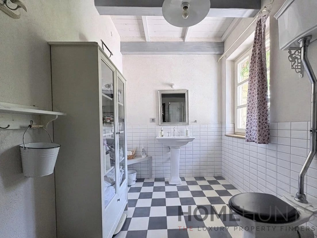 property_HH-16212506-11
