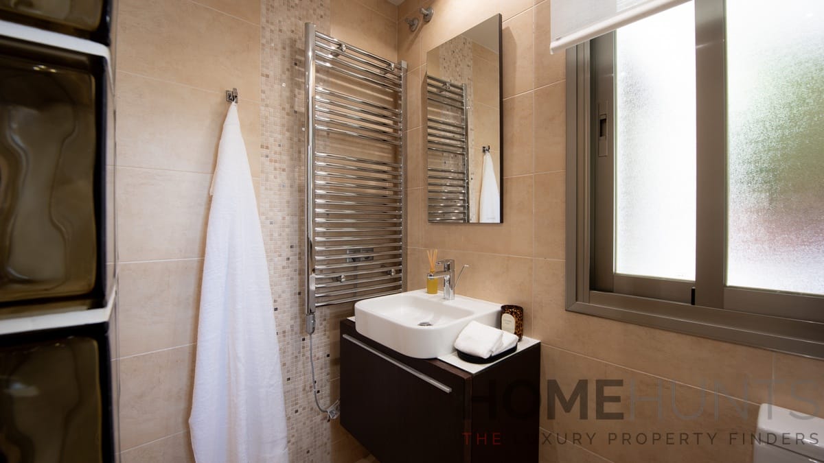 property_HH-15640768-24