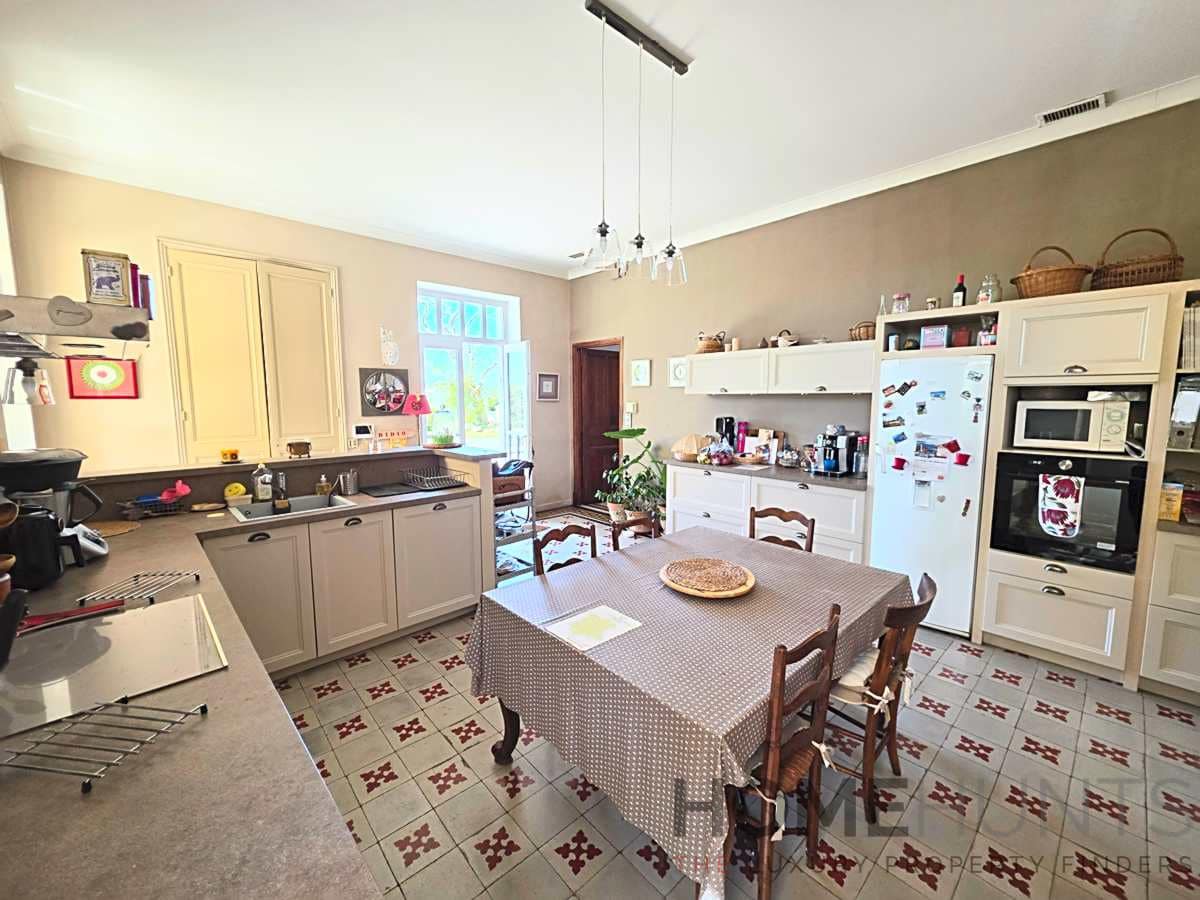 property_HH-15845531-12