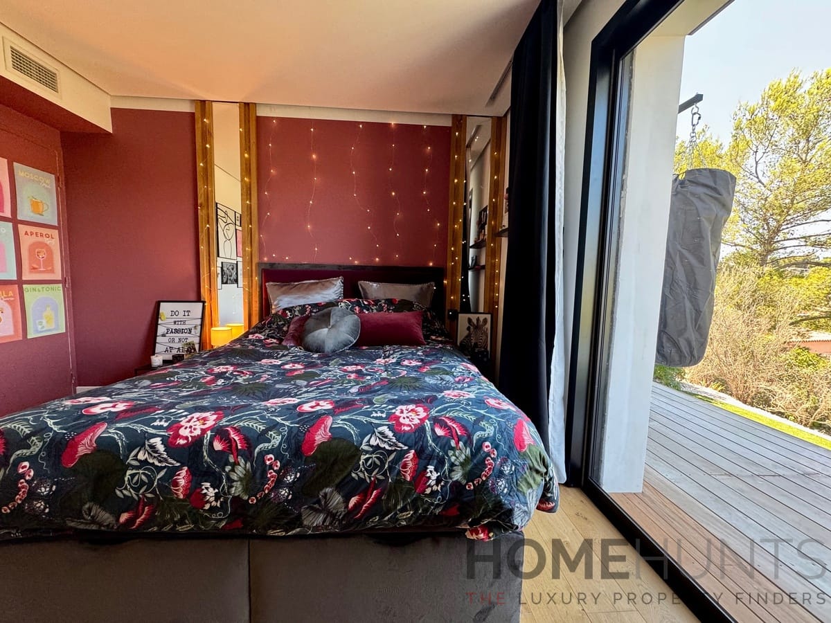 property_HH-15885615-16